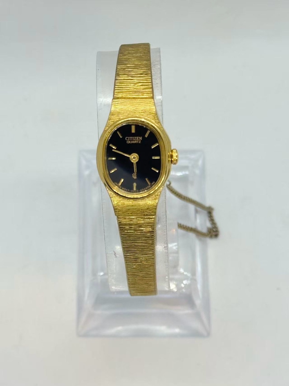 Vintage Citizen Women’s Quartz Gold Tone Black Dial 15mm Watch New Battery Runs